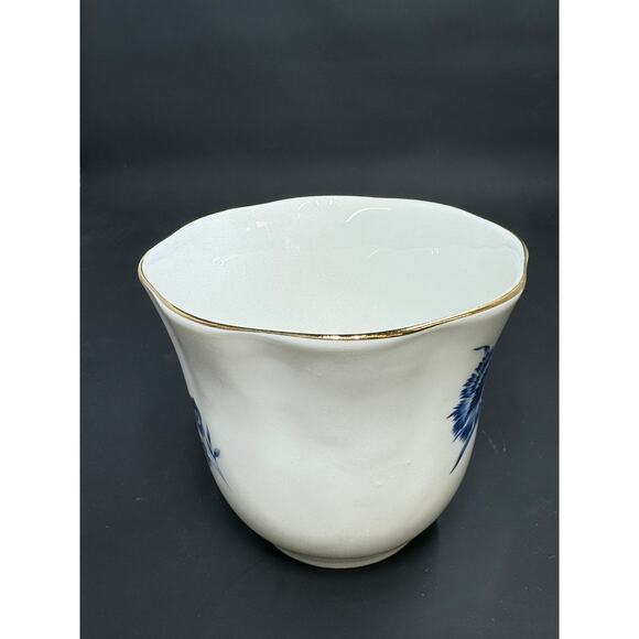 Elizabethan fine bone china, Taylor and Kent, England, Blue and white floral - Picture 12 of 14